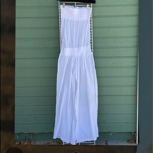 💕Victoria’s Secret Jumpsuit swim cover romper💕